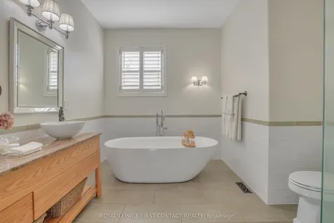 28 Windsor Crescent Barrie ON L4N 0K3