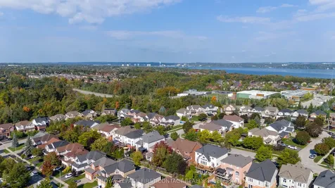 28 Windsor Crescent Barrie ON L4N 0K3