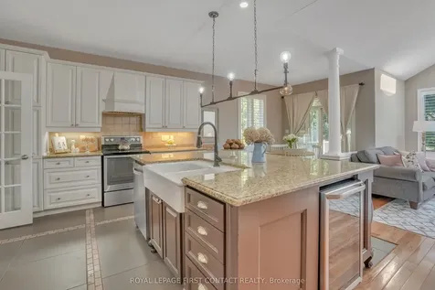 28 Windsor Crescent Barrie ON L4N 0K3