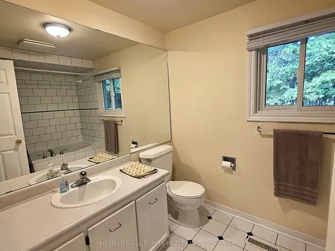 188 Browning Trail Barrie ON L4N 5H2