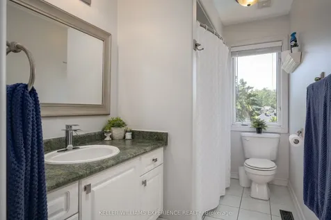 36 Stapleton Place Barrie ON L4N 5Z4