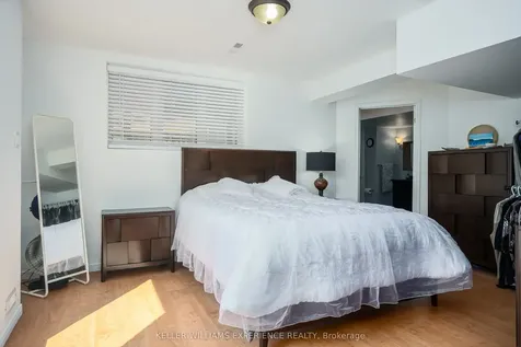 36 Stapleton Place Barrie ON L4N 5Z4