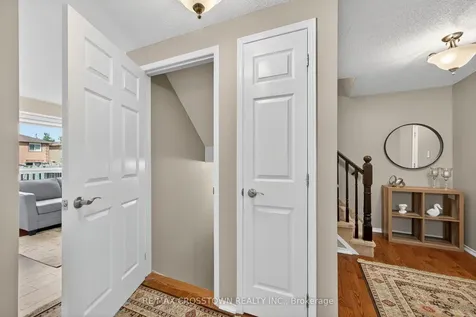 49 Tunbridge Road Barrie ON L4M 6S9