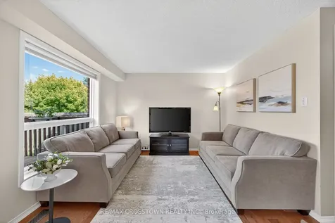 49 Tunbridge Road Barrie ON L4M 6S9