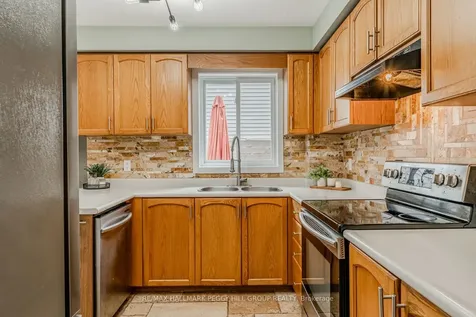 41 Penton Drive Barrie ON L4N 7A3