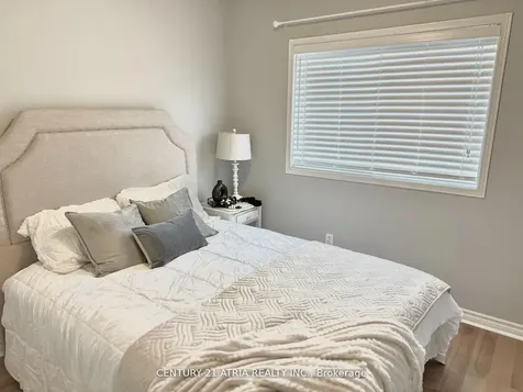 12 Lyfytt Crescent Barrie ON L4N 7X4