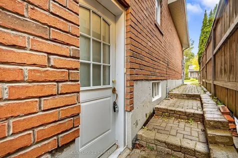 67 Ruffet Drive Barrie ON L4N 0N8