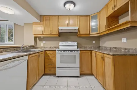 67 Ruffet Drive Barrie ON L4N 0N8