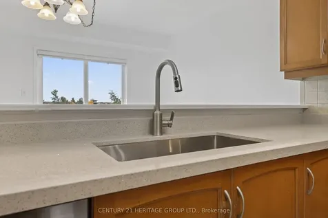 67 Ruffet Drive Barrie ON L4N 0N8