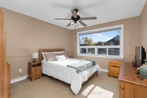 36 Grove Street E Barrie ON L4M 2N7