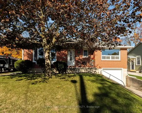 36 Grove Street E Barrie ON L4M 2N7