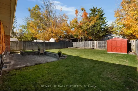 36 Grove Street E Barrie ON L4M 2N7