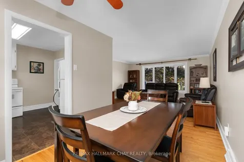 36 Grove Street E Barrie ON L4M 2N7