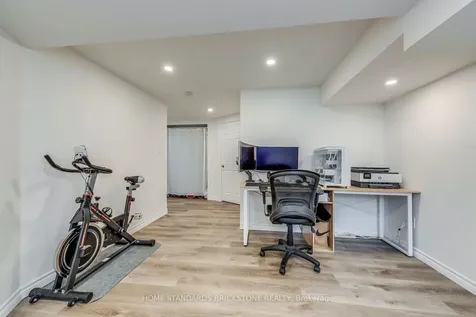 36 Trevino Circle Barrie ON L4M 6T9