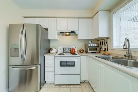 36 Trevino Circle Barrie ON L4M 6T9