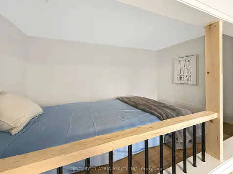 323 Nelson Street Barrie ON L4M 5P6