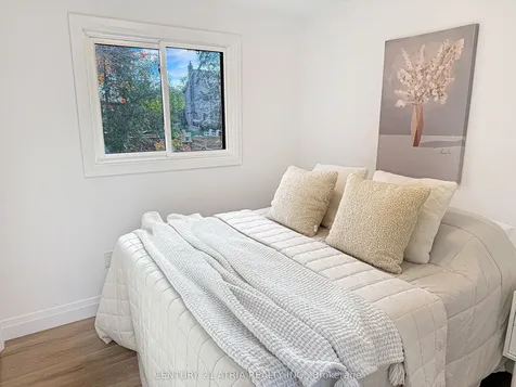 323 Nelson Street Barrie ON L4M 5P6