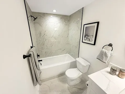 323 Nelson Street Barrie ON L4M 5P6