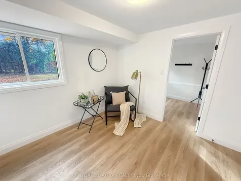 323 Nelson Street Barrie ON L4M 5P6