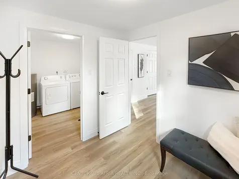 323 Nelson Street Barrie ON L4M 5P6