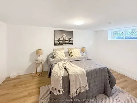 323 Nelson Street Barrie ON L4M 5P6