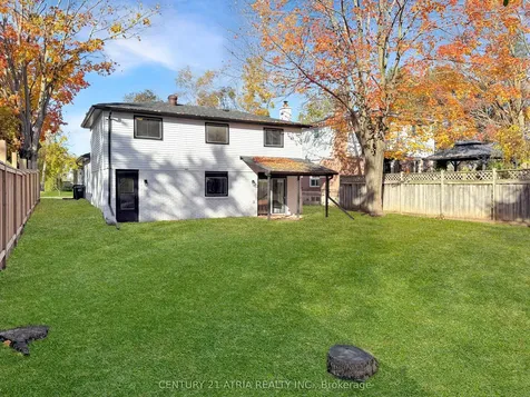 323 Nelson Street Barrie ON L4M 5P6