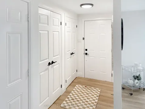 323 Nelson Street Barrie ON L4M 5P6