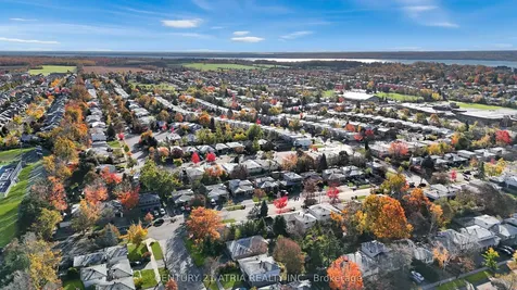 323 Nelson Street Barrie ON L4M 5P6