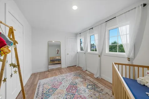 131 Leslie Avenue Barrie ON L4N 9P2