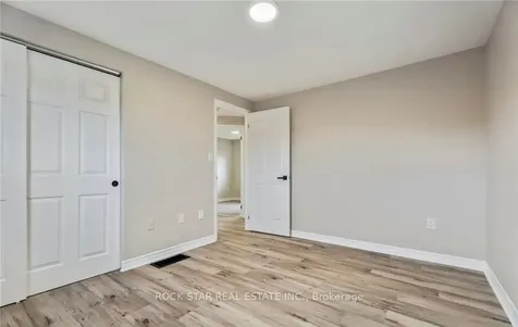 8 Ginger Drive Barrie ON L4N 9Z2