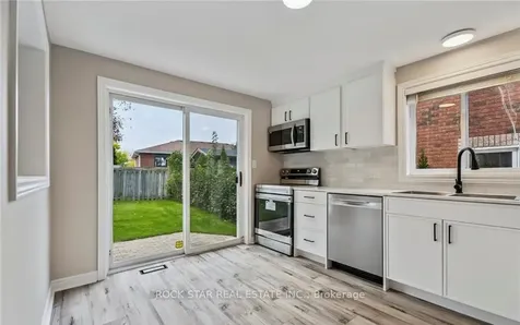 8 Ginger Drive Barrie ON L4N 9Z2