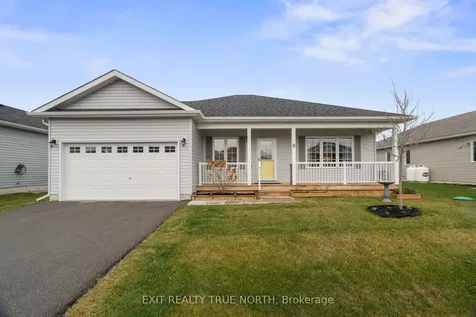8 Sinclair Crescent Ramara ON L3V 8J9