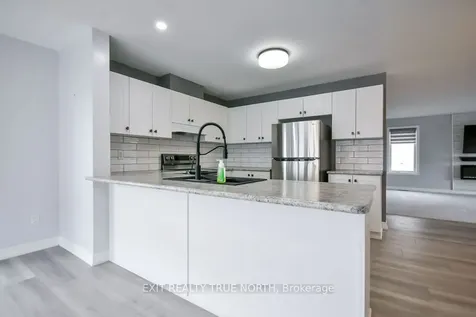 8 Sinclair Crescent Ramara ON L3V 8J9