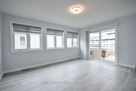 8 Sinclair Crescent Ramara ON L3V 8J9