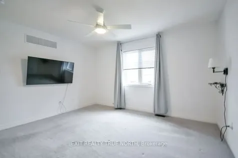 8 Sinclair Crescent Ramara ON L3V 8J9
