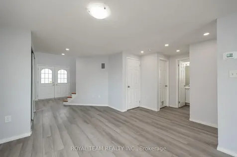 186 Madelaine Drive Barrie ON L4N 0S7