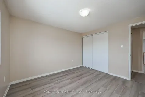 186 Madelaine Drive Barrie ON L4N 0S7