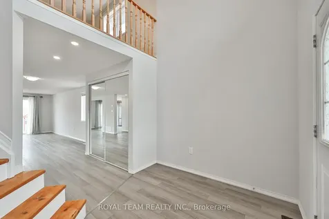 186 Madelaine Drive Barrie ON L4N 0S7