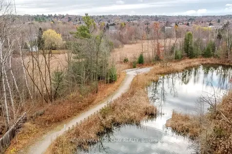 43 Ferndale Drive S Barrie ON L4N 5W6