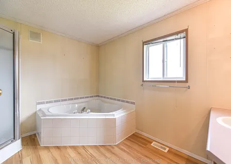 4101 Wesley Street Severn ON L3V 0V4