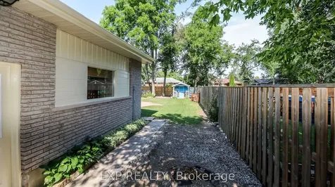 218 Jephson Street Tay ON L0K 2A0