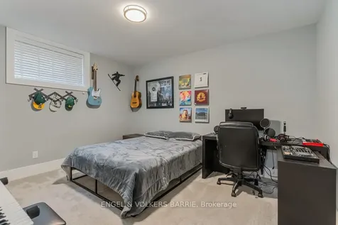 77 Mennill Drive Springwater ON L9X 0J2