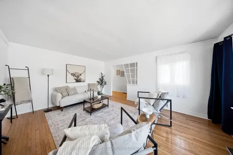 209 Cliff Road Barrie ON L4N 3X5