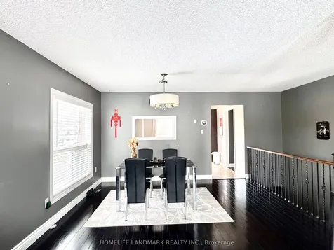 32 Simmons Crescent Barrie ON L4N 7T7