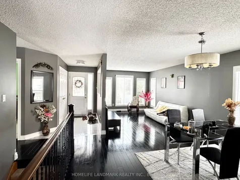 32 Simmons Crescent Barrie ON L4N 7T7