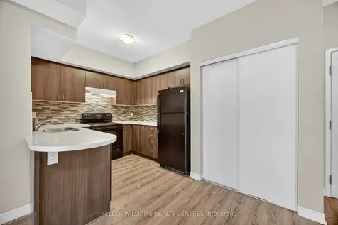40 Ferndale Drive S Barrie ON L4N 2L3