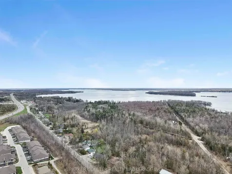 175 Lucy Lane Orillia ON L3V 0G3