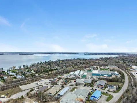 175 Lucy Lane Orillia ON L3V 0G3