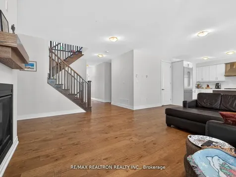 27 Franklin Trail Barrie ON L9J 0J1