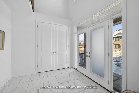 27 Franklin Trail Barrie ON L9J 0J1